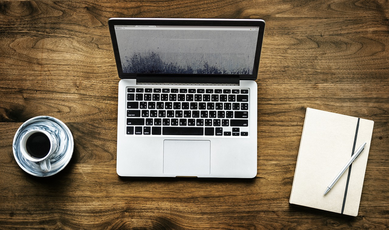 LifeBook U938 od Fujitsu to urządzenie idealne dla osób, które chcą mieć swojego laptopa zawsze przy sobie i są nieco wymagający odnośnie parametrów technicznych