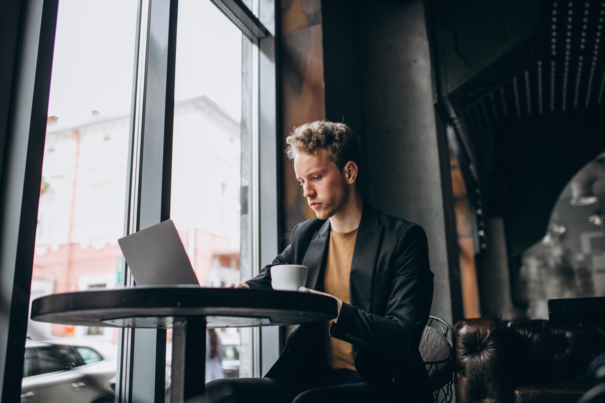 Wybór laptopa biznesowego wbrew pozorom jest jedną z ważniejszych kwestii jeśli mówimy o komforcie użytkowania urządzenia.