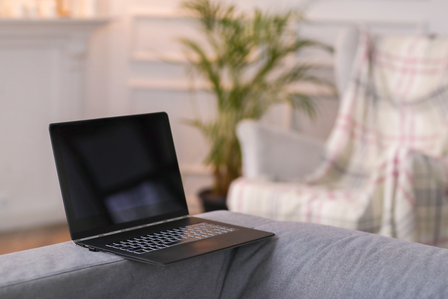 Wybór nowego laptopa nigdy nie należał do najłatwiejszych, ze względu na liczne egzemplarze na rynku